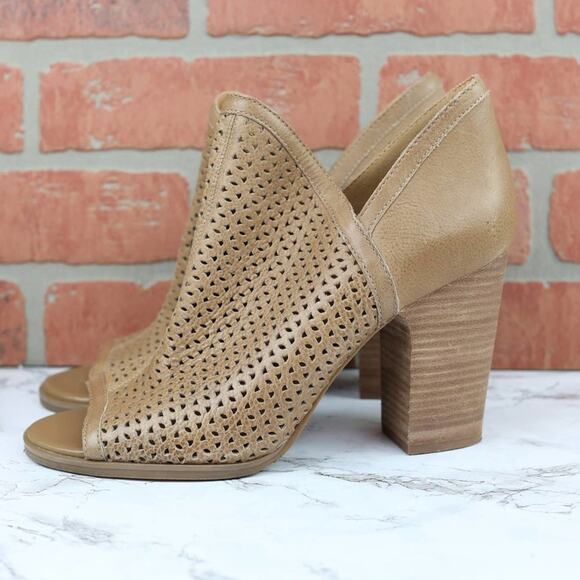 Lucky Brand Lively Perforated Open Toe Tan Leather Ankle Booties Size 10 Women's - Picture 2 of 6